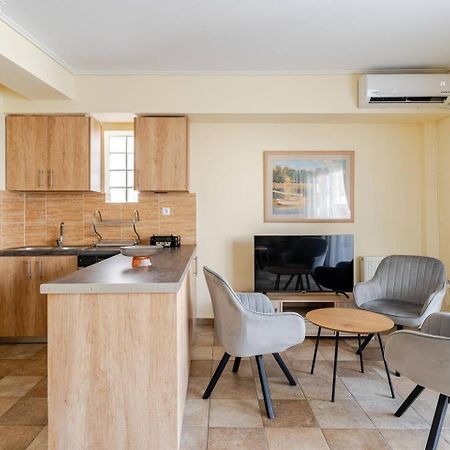 Lux & Style 75Sqm With Private Parking In Athens Apartment Exterior photo