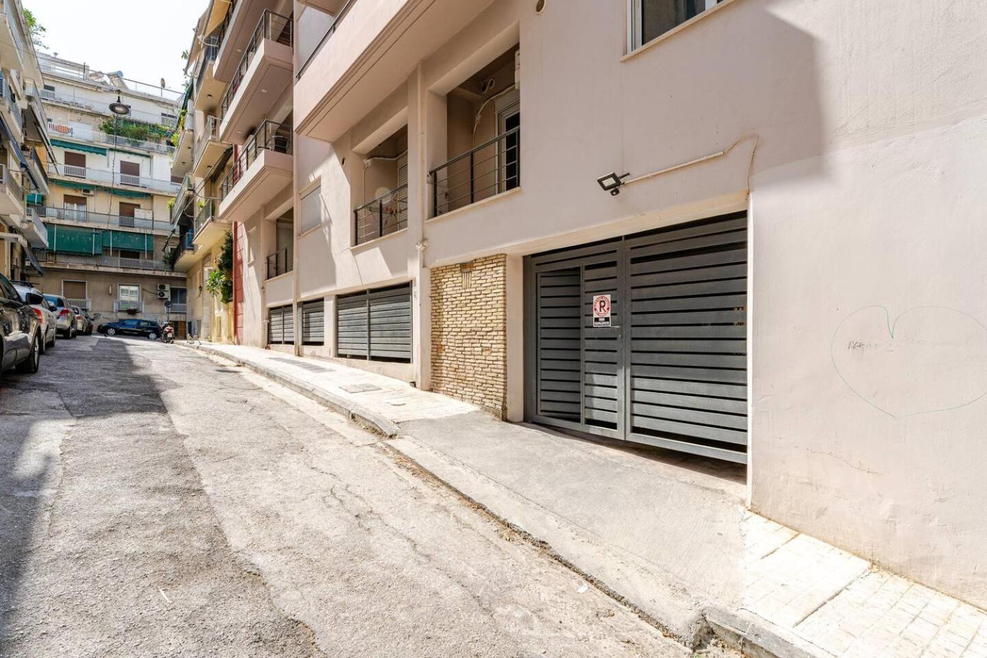 Lux & Style 75Sqm With Private Parking In Athens Apartment Exterior photo